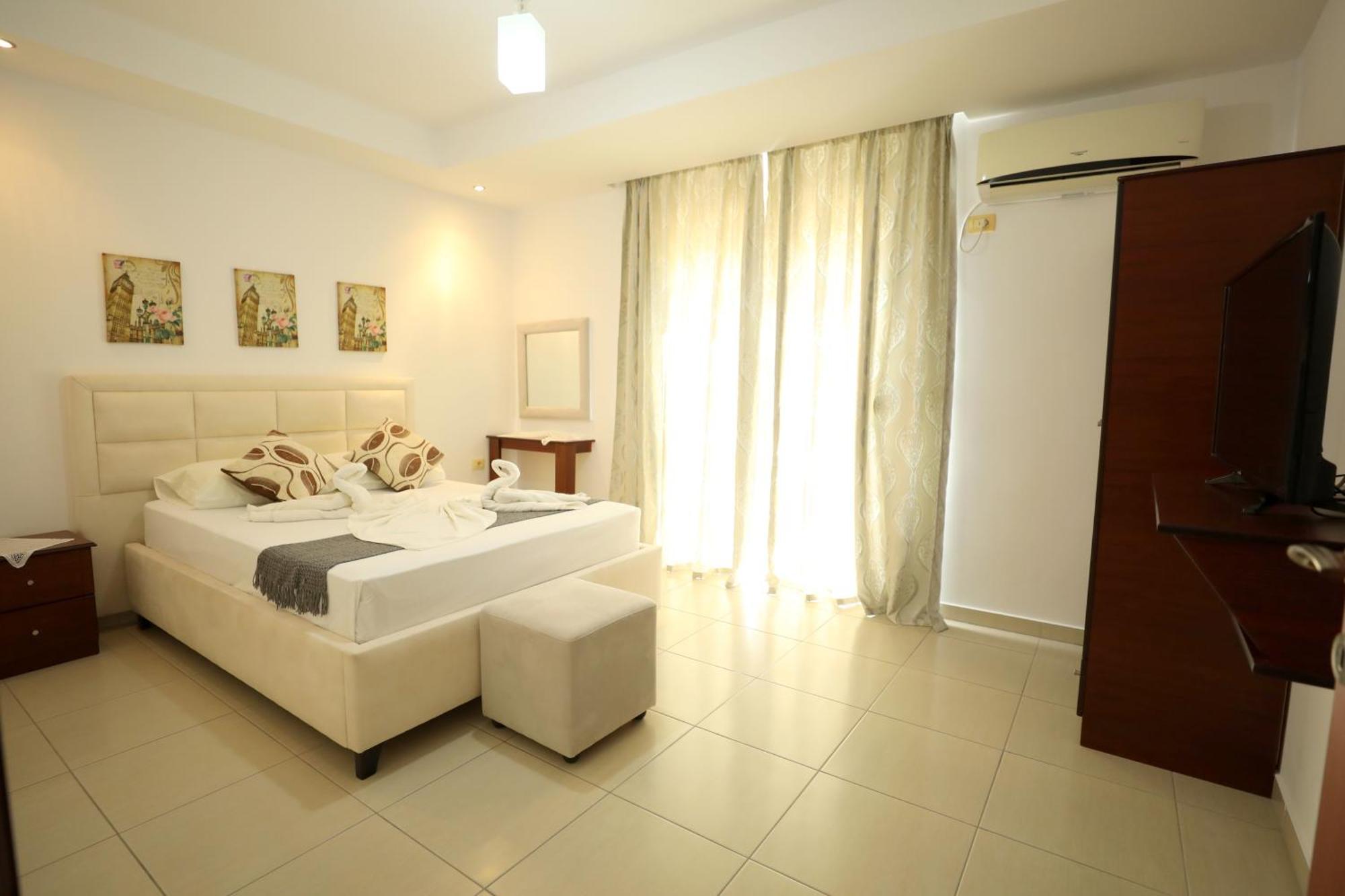 Hotel Soan Sarandë Exterior foto